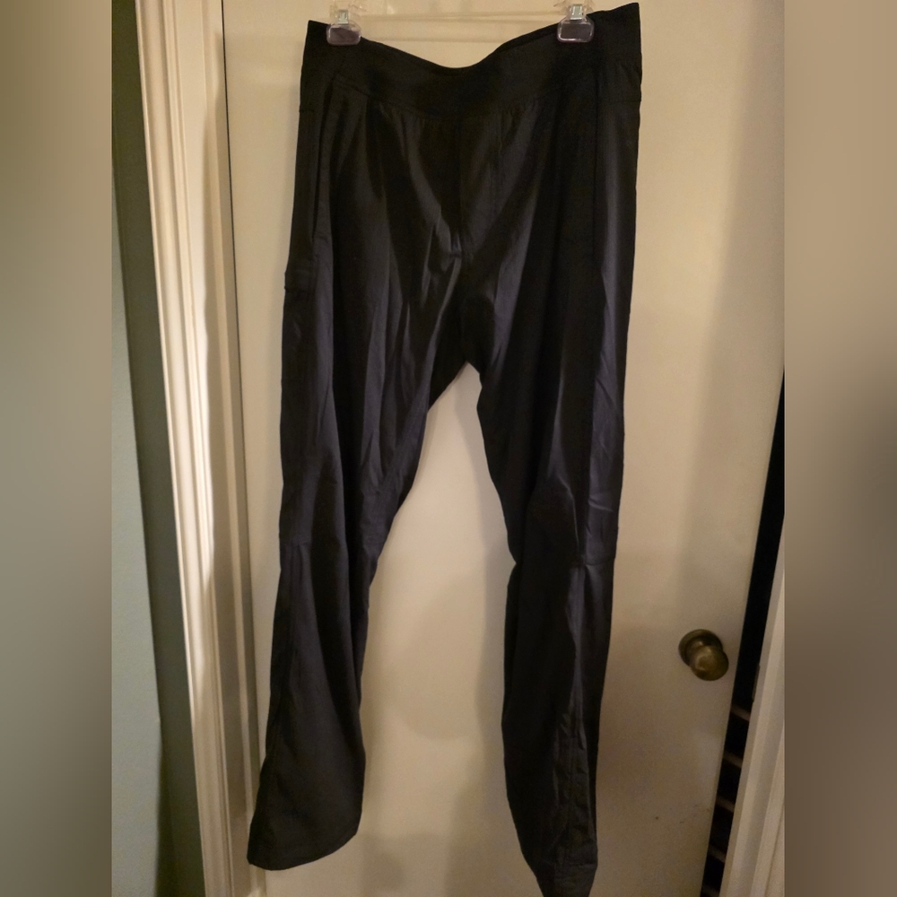 lululemon athletica Men's Black Cargo Pants